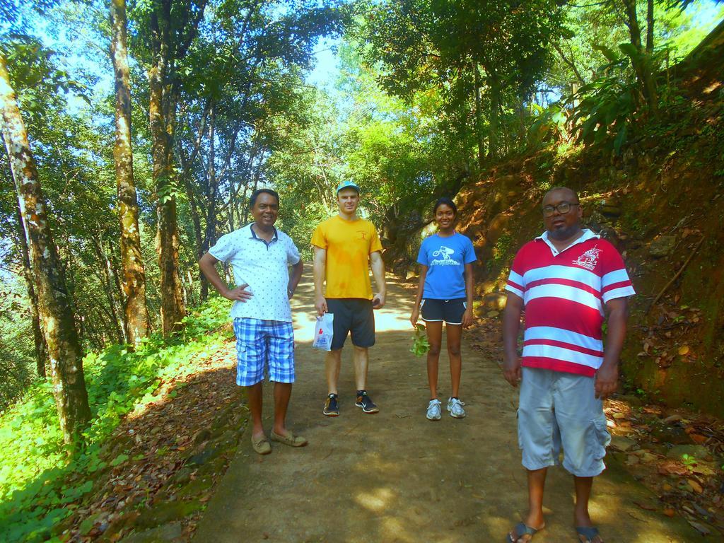 Sapphire Holiday Resort Ratnapura Exterior foto