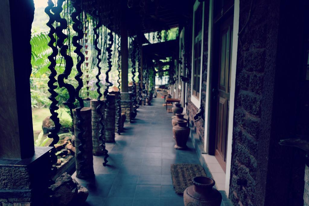 Sapphire Holiday Resort Ratnapura Exterior foto